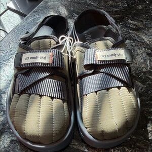 Zara Kids Shoes in Olive and Black